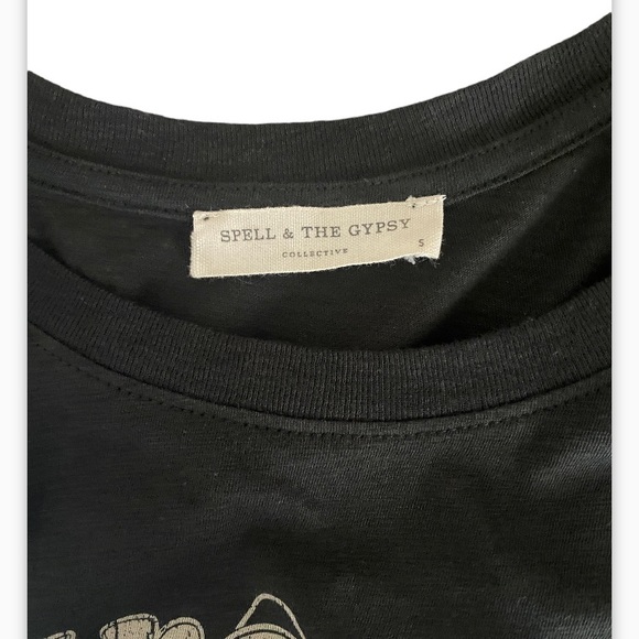 Spell Black Graphic Tee - Picture 6 of 6
